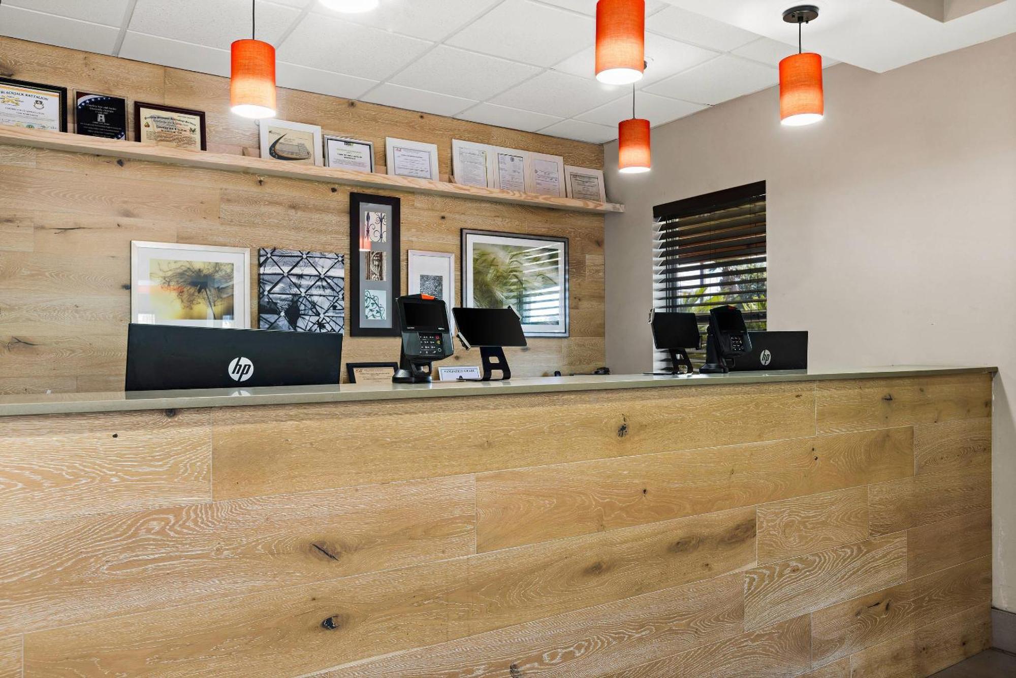 Country Inn & Suites By Radisson, Hinesville, Ga Buitenkant foto